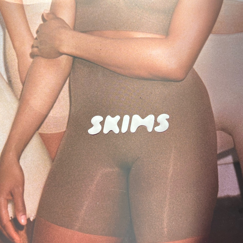 NIB SKIMS Shaper